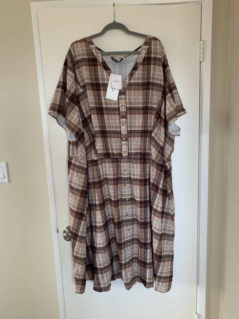 NWT BloomChic Size 30 / 6x Brown Plaid Dress Short Sleeves Decorative Buttons